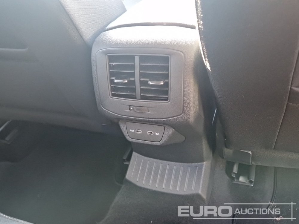 SUV 2024 Volkswagen T-Roc: foto 23