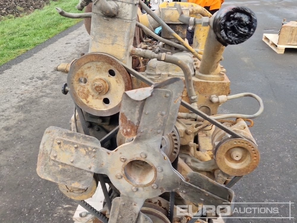 4 Cylinder Turbo CAT 3304 Diesel Engine - Dzinējs: foto 5 4 Cylinder Turbo CAT 3304 Diesel Engine - Dzinējs: foto 5