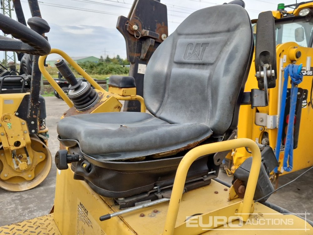 Veltnis CAT CB214C: foto 23