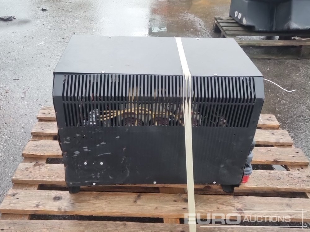 Charger to suit Electric Forklift - Celtniecības maisītājs: foto 4 Charger to suit Electric Forklift - Celtniecības maisītājs: foto 4