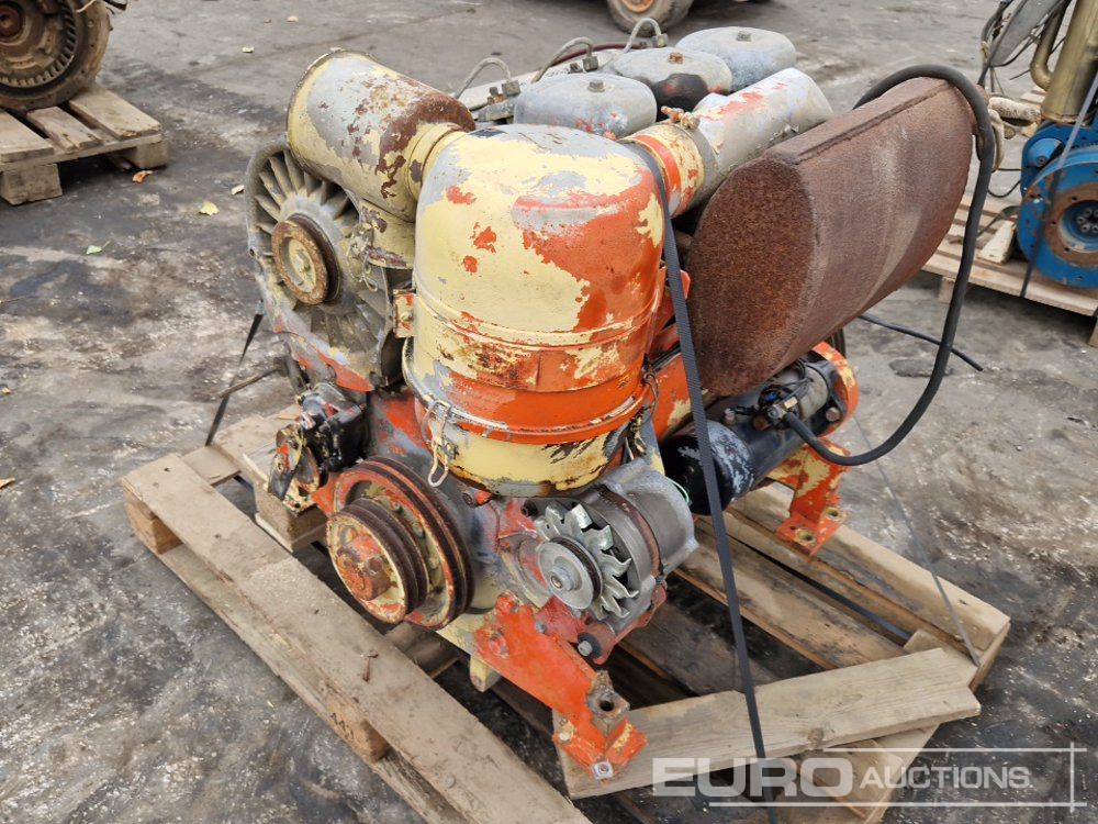 Deutz 3 Cylinder Diesel Engine - Dzinējs: foto 2 Deutz 3 Cylinder Diesel Engine - Dzinējs: foto 2