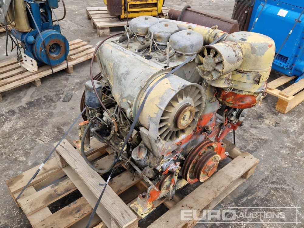 Deutz 3 Cylinder Diesel Engine - Dzinējs: foto 1 Deutz 3 Cylinder Diesel Engine - Dzinējs: foto 1