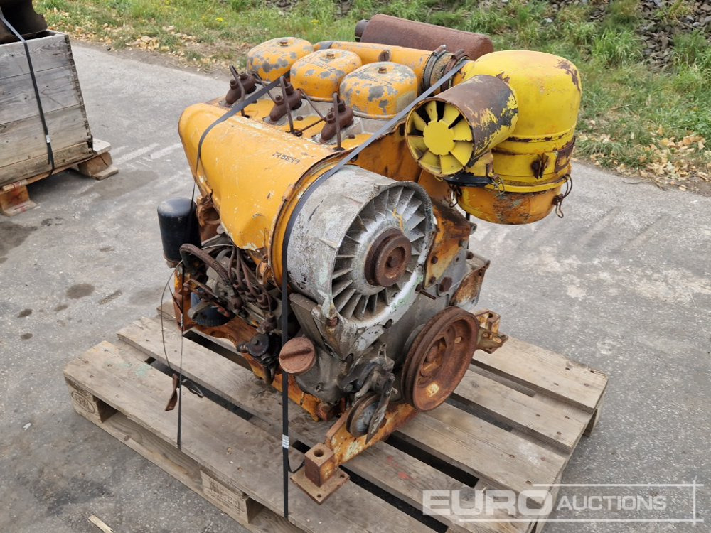 Deutz 3 Cylinder Diesel Engine - Dzinējs: foto 2 Deutz 3 Cylinder Diesel Engine - Dzinējs: foto 2