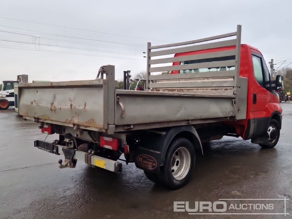 Iveco Van Pick-Up, Manual Gearbox, Dropside - Automašīna ar kravas platformu: foto 5 Iveco Van Pick-Up, Manual Gearbox, Dropside - Automašīna ar kravas platformu: foto 5