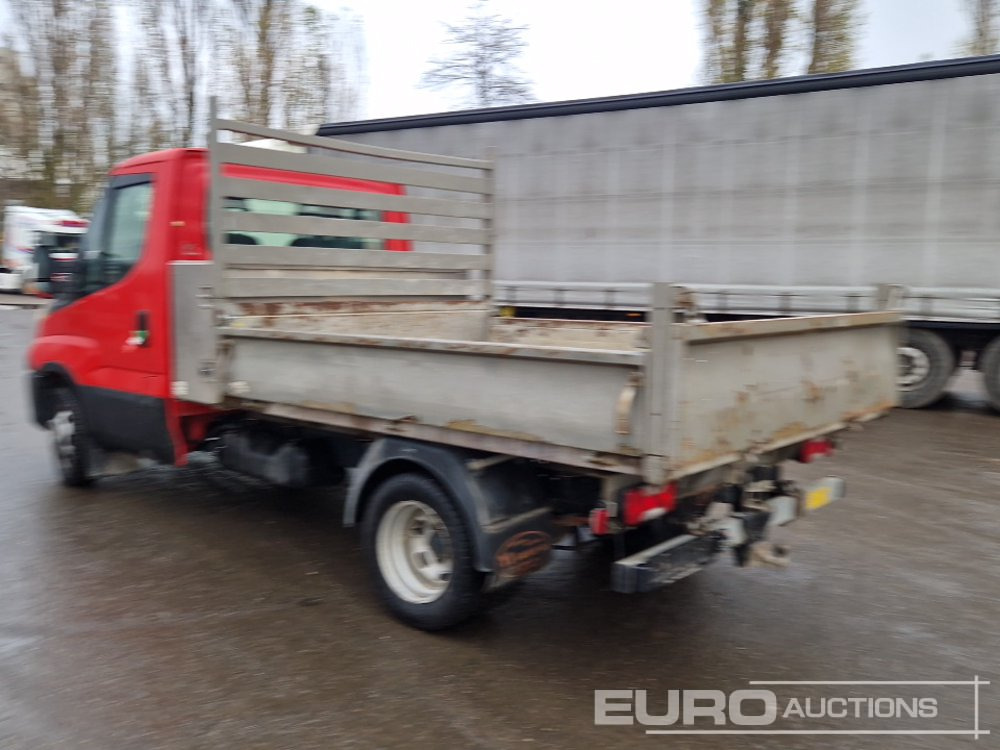 Iveco Van Pick-Up, Manual Gearbox, Dropside - Automašīna ar kravas platformu: foto 3 Iveco Van Pick-Up, Manual Gearbox, Dropside - Automašīna ar kravas platformu: foto 3