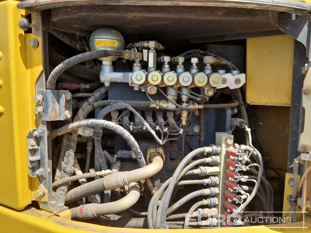 Kāpurķēžu ekskavators Komatsu PC228USLC-3N0: foto 29