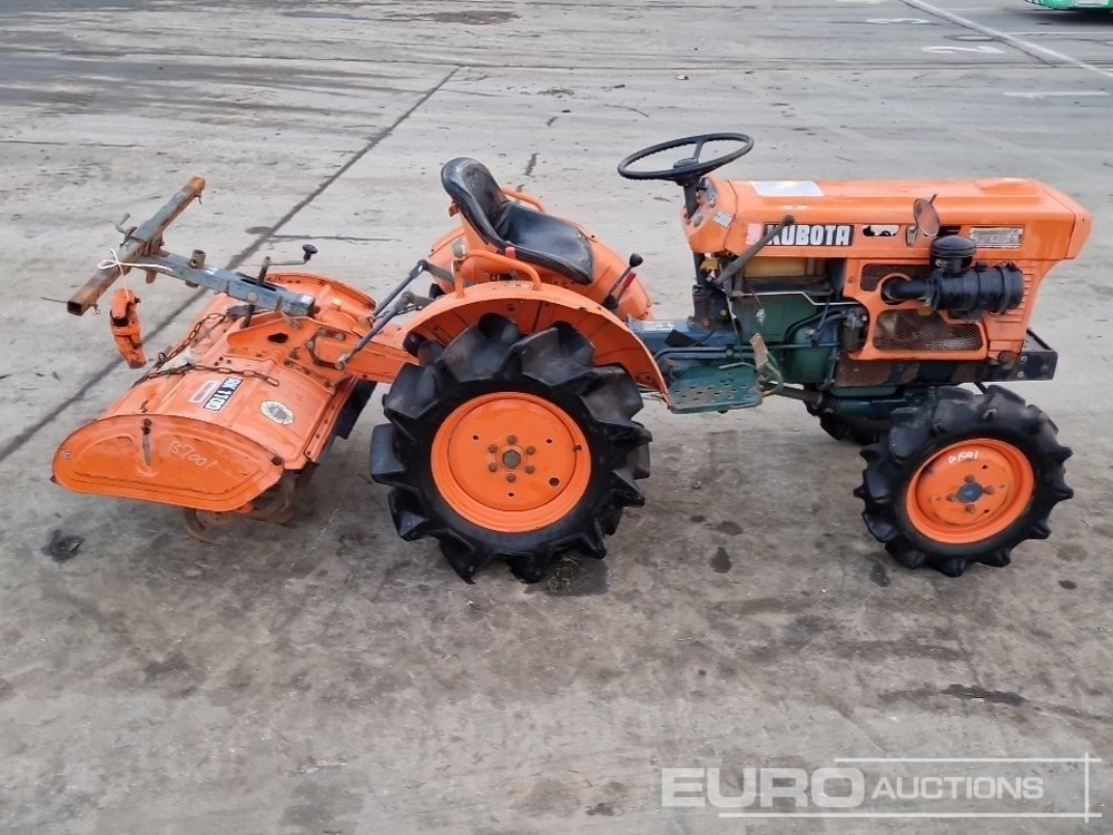 Kubota B7001 - Mini traktors: foto 5 Kubota B7001 - Mini traktors: foto 5