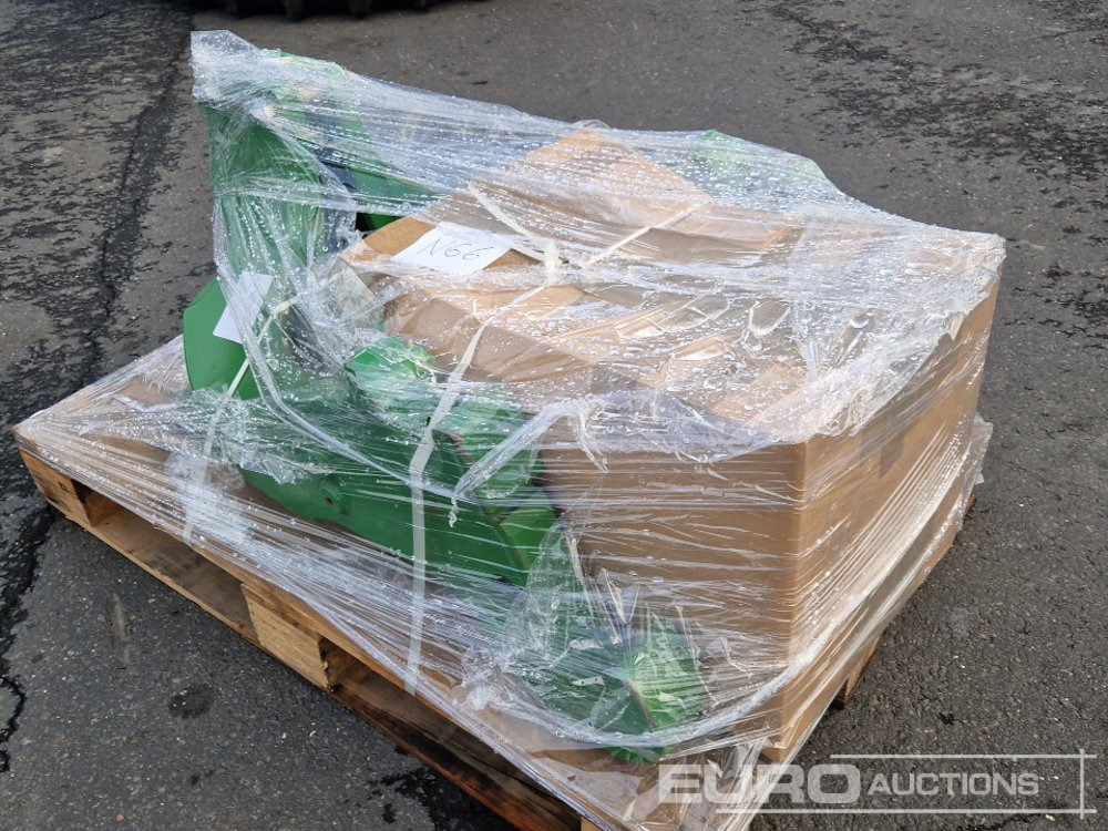 John Deere Front Loader Adaption Kit for 4 Cylinder Machines incl. Brackets, Hydraulic Hoses, SCV Valves, Loader Joystick to suit 6110R-6135R, 6110M-6145M - Lauksaimniecības tehnika: foto 2 John Deere Front Loader Adaption Kit for 4 Cylinder Machines incl. Brackets, Hydraulic Hoses, SCV Valves, Loader Joystick to suit 6110R-6135R, 6110M-6145M - Lauksaimniecības tehnika: foto 2