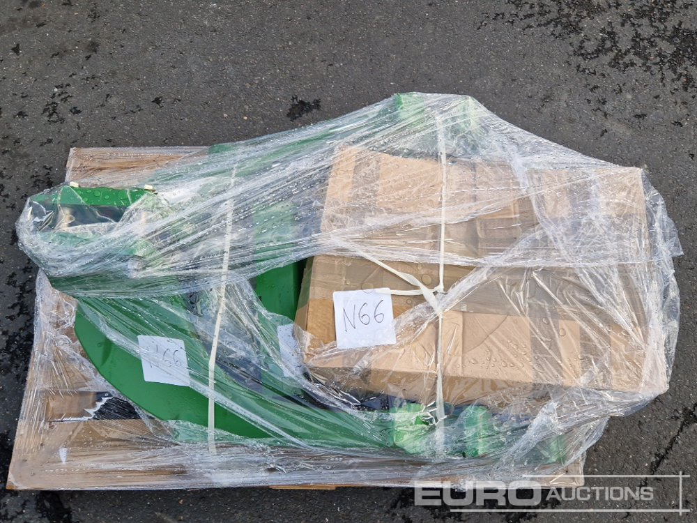 John Deere Front Loader Adaption Kit for 4 Cylinder Machines incl. Brackets, Hydraulic Hoses, SCV Valves, Loader Joystick to suit 6110R-6135R, 6110M-6145M - Lauksaimniecības tehnika: foto 5 John Deere Front Loader Adaption Kit for 4 Cylinder Machines incl. Brackets, Hydraulic Hoses, SCV Valves, Loader Joystick to suit 6110R-6135R, 6110M-6145M - Lauksaimniecības tehnika: foto 5