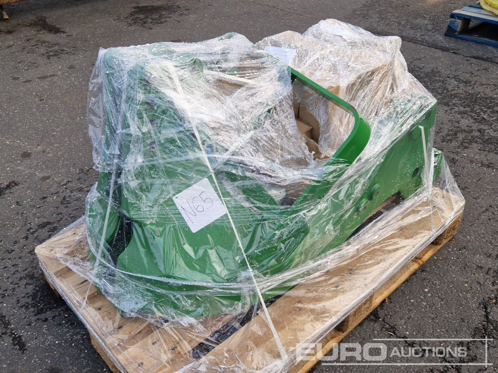John Deere Front Loader Adaption Kit for 6 Cylinder Machines incl. Brackets, Hydraulic Hoses, SCV Valves, Loader Joystick to suit 6140R-6215R, 6150M-6195M - Lauksaimniecības tehnika: foto 1 John Deere Front Loader Adaption Kit for 6 Cylinder Machines incl. Brackets, Hydraulic Hoses, SCV Valves, Loader Joystick to suit 6140R-6215R, 6150M-6195M - Lauksaimniecības tehnika: foto 1