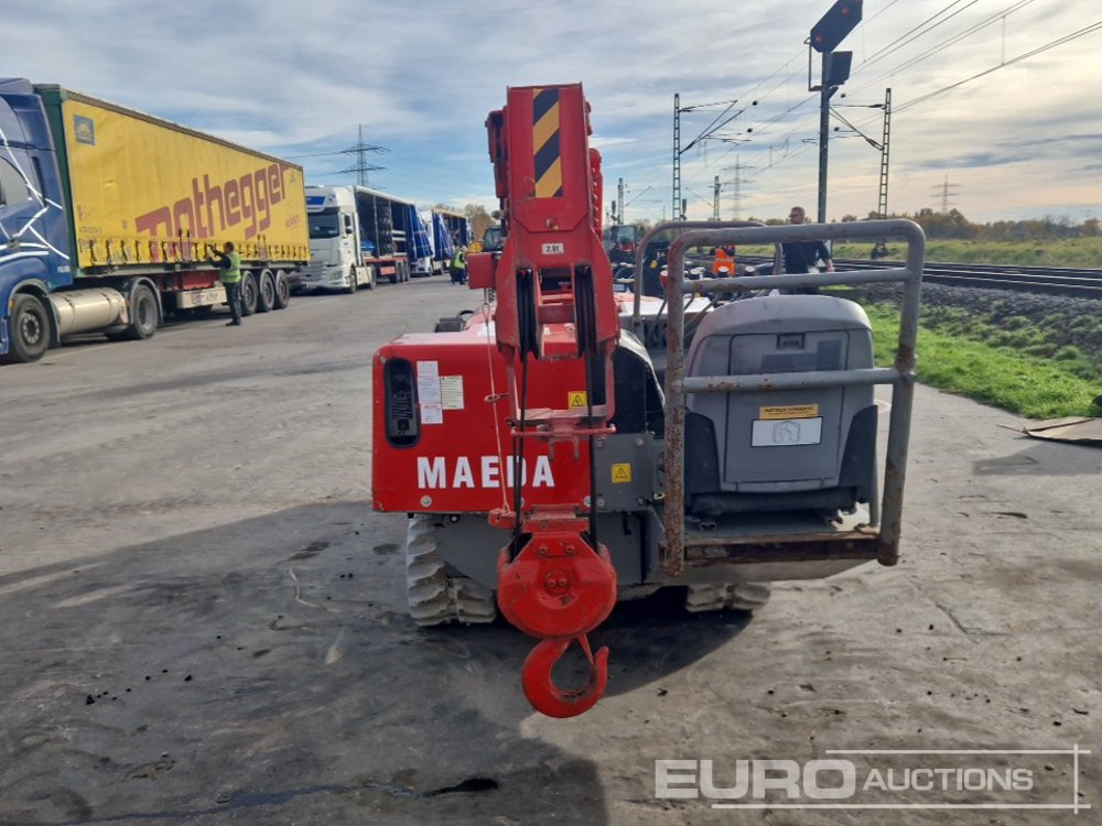Maeda Tracked Crane, Stabilizer - Mini celtnis: foto 4 Maeda Tracked Crane, Stabilizer - Mini celtnis: foto 4