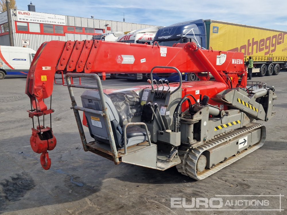 Maeda Tracked Crane, Stabilizer - Mini celtnis: foto 5 Maeda Tracked Crane, Stabilizer - Mini celtnis: foto 5