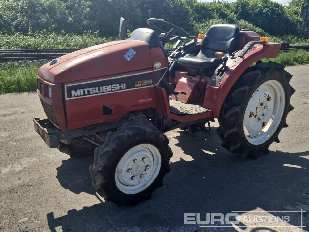 Mitsubishi MT205D - Mini traktors: foto 1 Mitsubishi MT205D - Mini traktors: foto 1