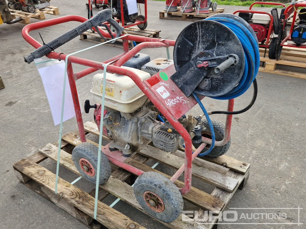 Mobile Pressure Washer - Augstspiediena mazgātājs: foto 1 Mobile Pressure Washer - Augstspiediena mazgātājs: foto 1