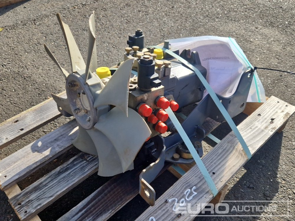 Hydraulic Pump to suit Hamm HD10 - Rezerves daļa: foto 1 Hydraulic Pump to suit Hamm HD10 - Rezerves daļa: foto 1