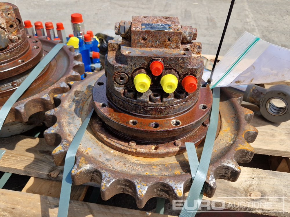 Rezerves daļa - Ekskavators Pallet of Final Drives, Hydraulic Cylinder, Distribution Block to suit Volvo ECR25D: foto 8