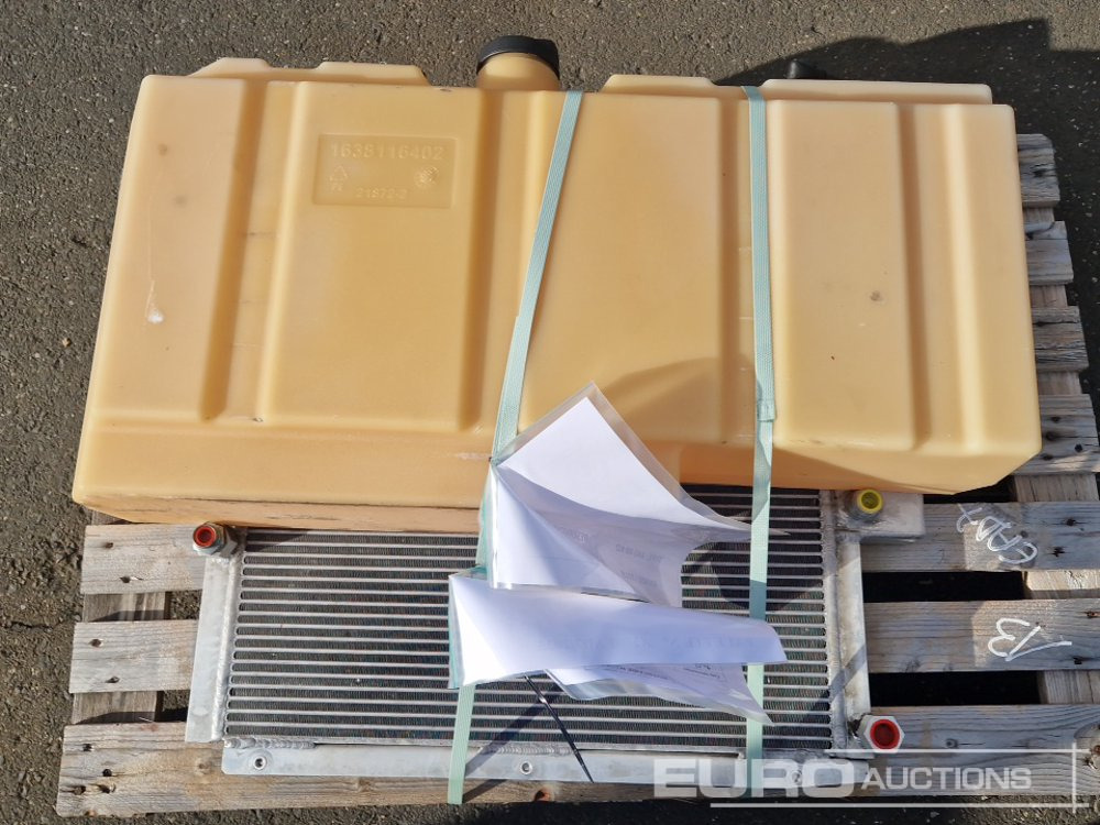 Radiator + Fuel Tank to suit Atlas Copco XAS88KD - Rezerves daļa: foto 5 Radiator + Fuel Tank to suit Atlas Copco XAS88KD - Rezerves daļa: foto 5