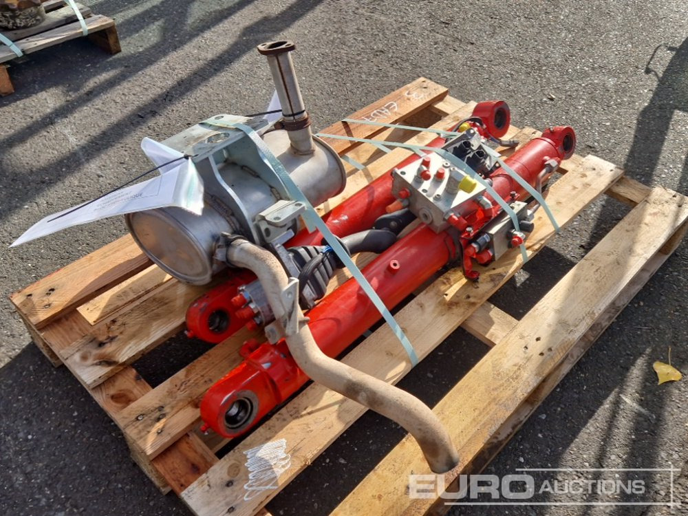 Spare Parts, Cylinder, Joysticks, Hydraulic Parts, Exhaust to suit Volvo ECR50D - Rezerves daļa - Ekskavators: foto 4 Spare Parts, Cylinder, Joysticks, Hydraulic Parts, Exhaust to suit Volvo ECR50D - Rezerves daļa - Ekskavators: foto 4