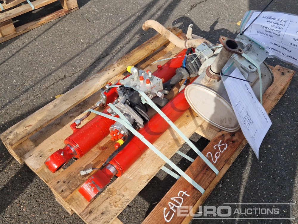 Spare Parts, Cylinder, Joysticks, Hydraulic Parts, Exhaust to suit Volvo ECR50D - Rezerves daļa - Ekskavators: foto 2 Spare Parts, Cylinder, Joysticks, Hydraulic Parts, Exhaust to suit Volvo ECR50D - Rezerves daļa - Ekskavators: foto 2