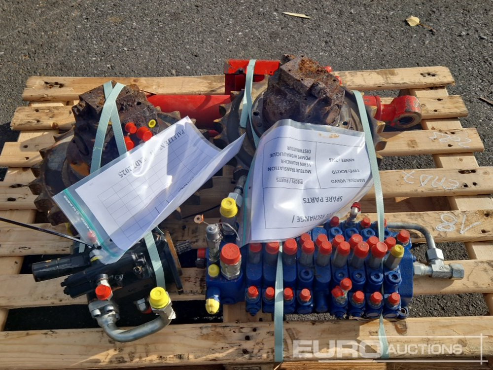Spare Parts, Final Drive (2 of) Hydraulic Pump, Hydraulic Block, Cylinder to suit Volvo ECR25D - Rezerves daļa - Ekskavators: foto 1 Spare Parts, Final Drive (2 of) Hydraulic Pump, Hydraulic Block, Cylinder to suit Volvo ECR25D - Rezerves daļa - Ekskavators: foto 1