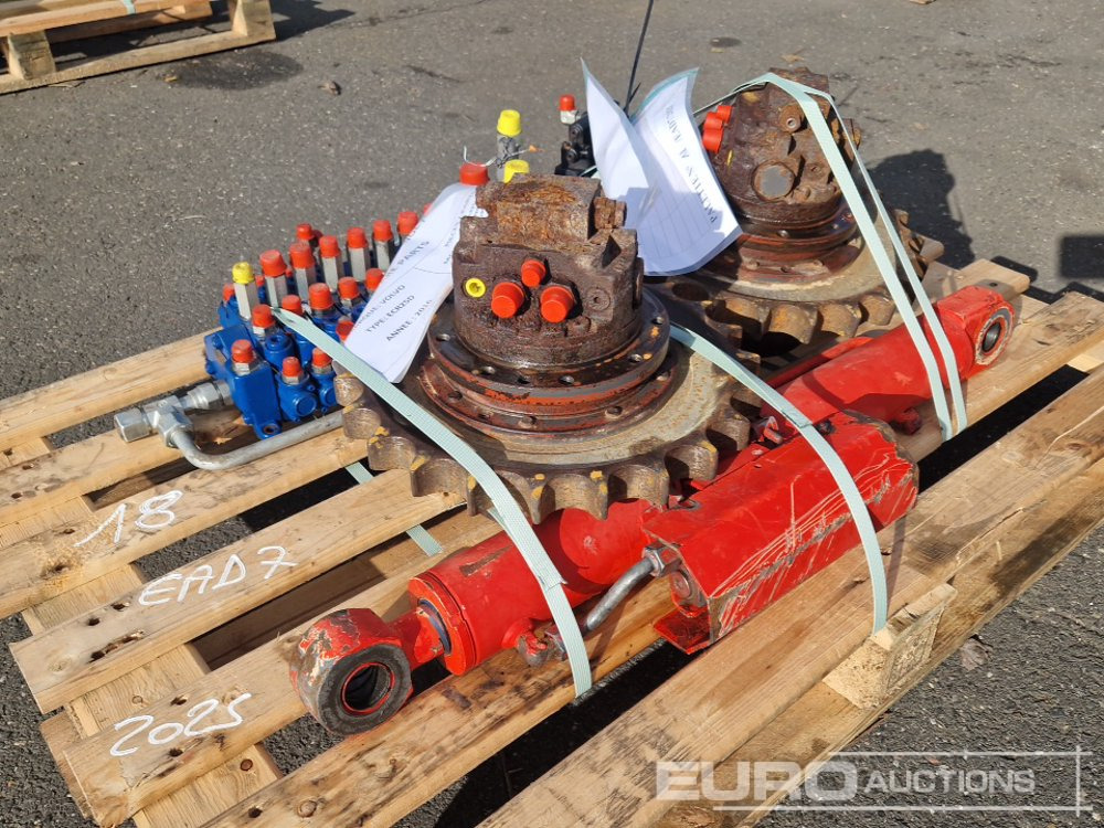 Spare Parts, Final Drive (2 of) Hydraulic Pump, Hydraulic Block, Cylinder to suit Volvo ECR25D - Rezerves daļa - Ekskavators: foto 2 Spare Parts, Final Drive (2 of) Hydraulic Pump, Hydraulic Block, Cylinder to suit Volvo ECR25D - Rezerves daļa - Ekskavators: foto 2