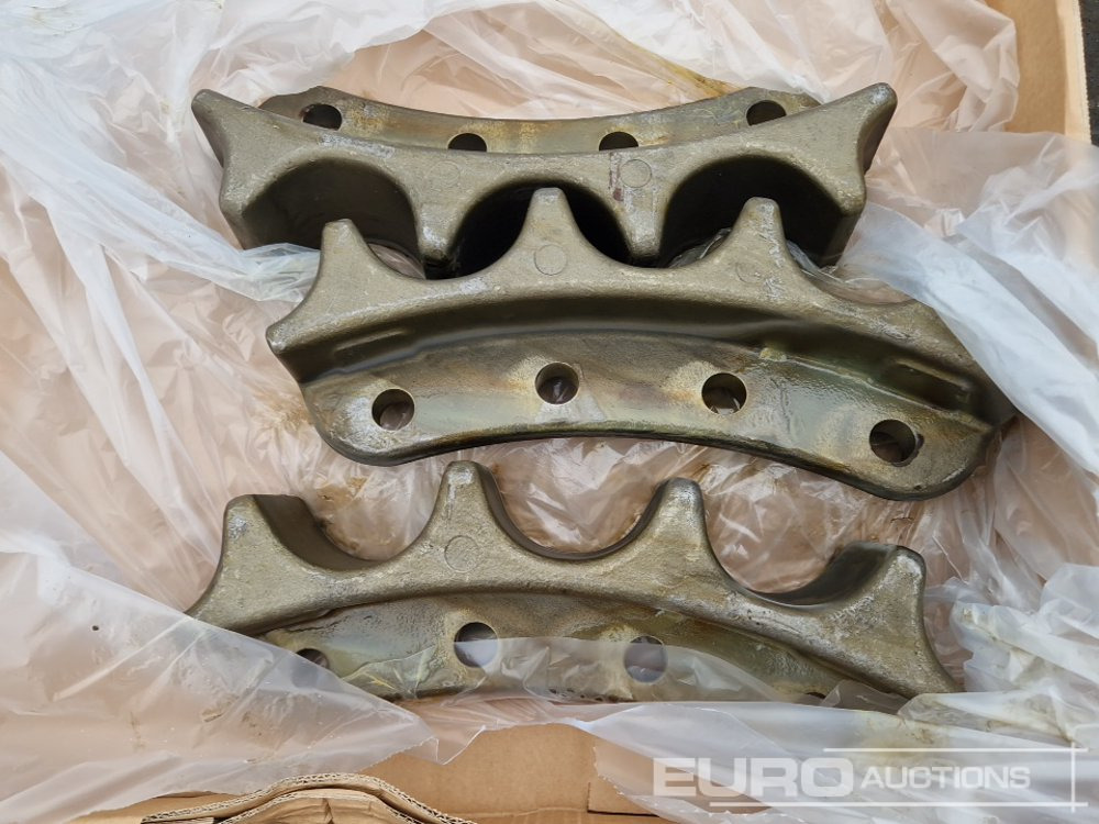 Steel Tracks Segements to suit CAT (Part No 102-6683) - Rezerves daļa - Ekskavators: foto 1 Steel Tracks Segements to suit CAT (Part No 102-6683) - Rezerves daļa - Ekskavators: foto 1