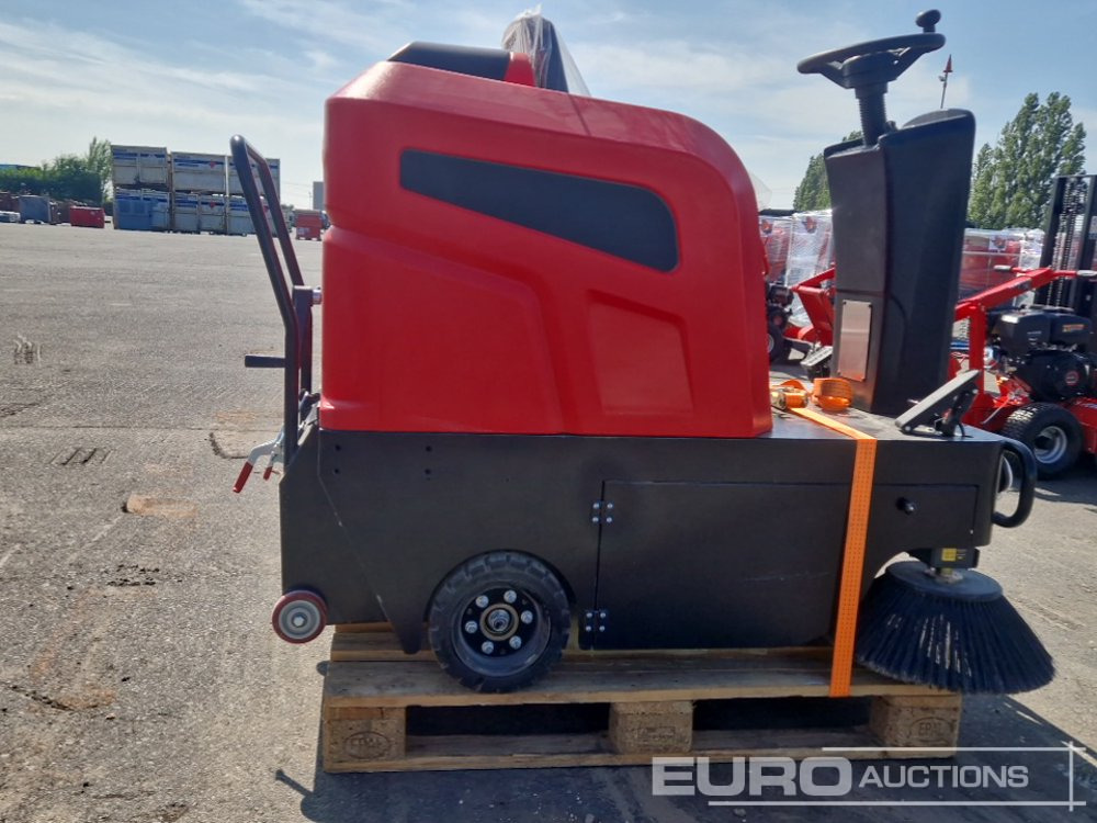 Ride on Sweeper - Ielu tīrīšanas mašīna: foto 4 Ride on Sweeper - Ielu tīrīšanas mašīna: foto 4