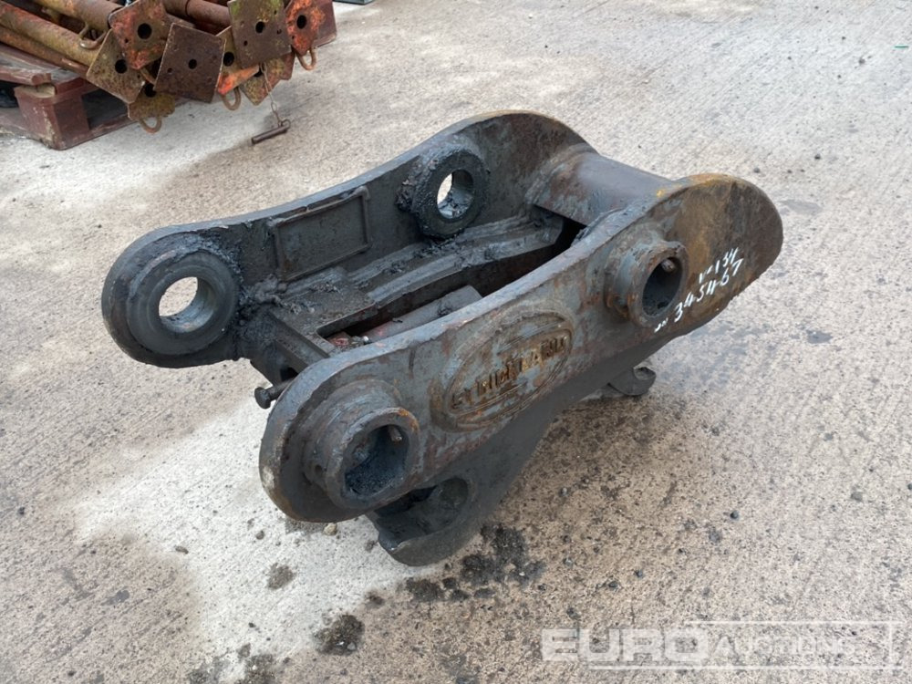 Strickland Hydraulic Quick Hitch 65mm Pin to suit 13 Ton Excavator - Ātrā sakabe: foto 1 Strickland Hydraulic Quick Hitch 65mm Pin to suit 13 Ton Excavator - Ātrā sakabe: foto 1
