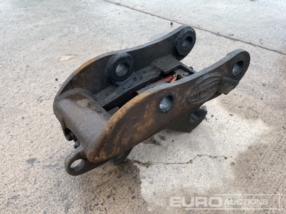 Strickland Hydraulic Quick Hitch 65mm Pin to suit 13 Ton Excavator - Ātrā sakabe: foto 3 Strickland Hydraulic Quick Hitch 65mm Pin to suit 13 Ton Excavator - Ātrā sakabe: foto 3