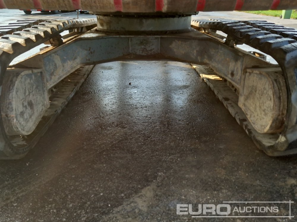 Kāpurķēžu ekskavators Takeuchi TB1140: foto 16