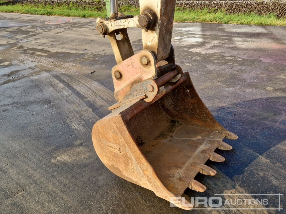 Kāpurķēžu ekskavators Takeuchi TB1140: foto 21