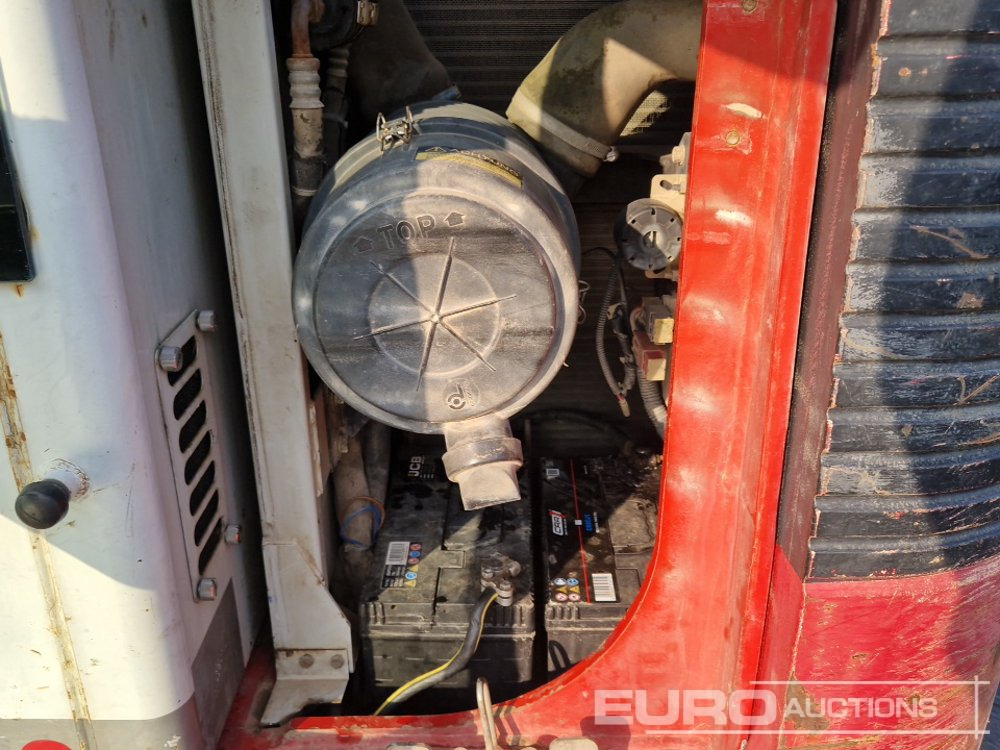 Kāpurķēžu ekskavators Takeuchi TB1140: foto 20