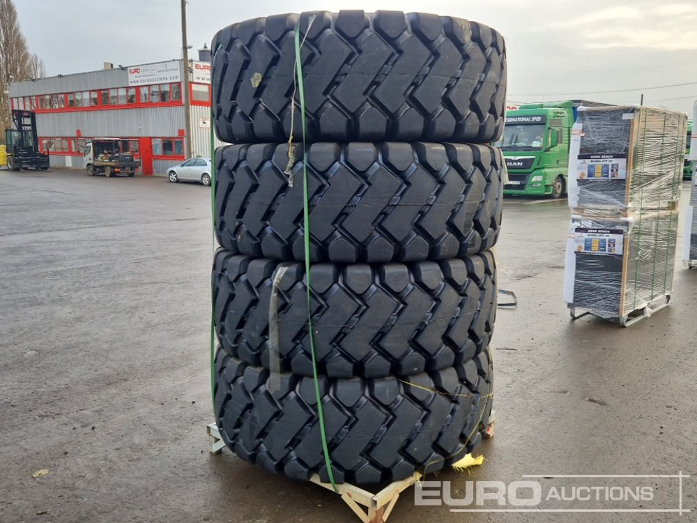 Unused 23.5-25 24PR E-3/L-3 TL Tyres (4 of) - Riepa: foto 2 Unused 23.5-25 24PR E-3/L-3 TL Tyres (4 of) - Riepa: foto 2