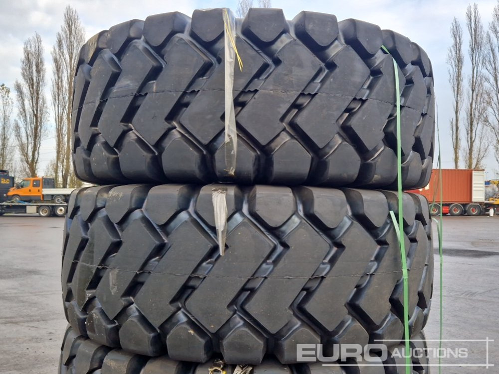 Unused 23.5-25 24PR E-3/L-3 TL Tyres (4 of) - Riepa: foto 4 Unused 23.5-25 24PR E-3/L-3 TL Tyres (4 of) - Riepa: foto 4