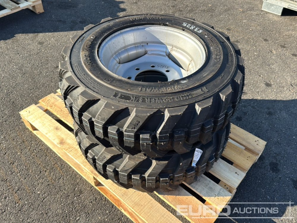 Unused BKT 10-16.5 Tyre & Rim (2 of) - Riepa: foto 4 Unused BKT 10-16.5 Tyre & Rim (2 of) - Riepa: foto 4