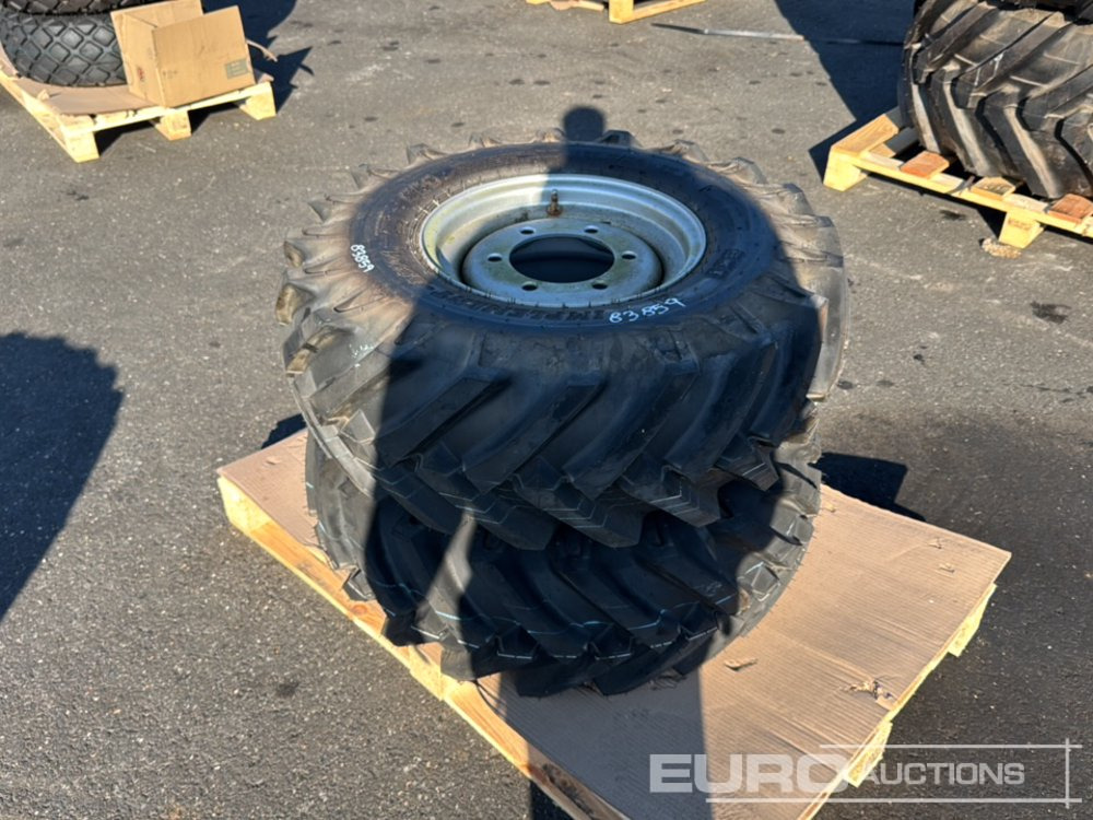 Unused BKT 11.5/80-15.3 Tyre & Rim (2 of) - Riepa: foto 4 Unused BKT 11.5/80-15.3 Tyre & Rim (2 of) - Riepa: foto 4