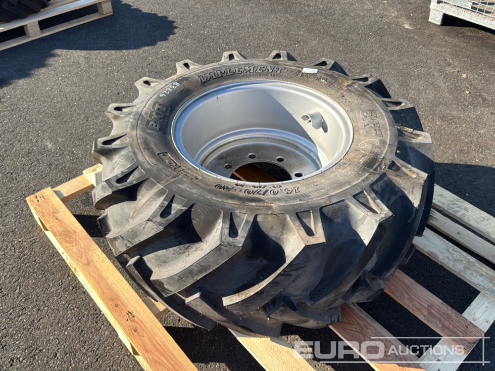 Unused BKT 16.0/70-20 Tyre & Rim (1 of) - Riepa: foto 3 Unused BKT 16.0/70-20 Tyre & Rim (1 of) - Riepa: foto 3