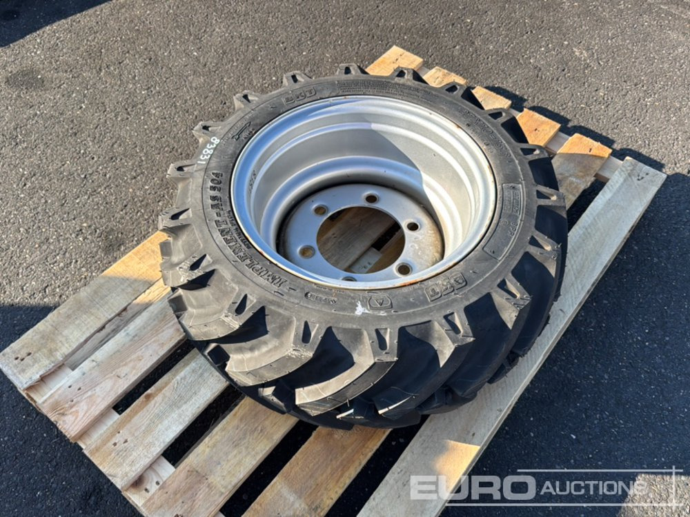 Unused BKT 27x10-15.3 Tyre & Rim (1 of) - Riepa: foto 1 Unused BKT 27x10-15.3 Tyre & Rim (1 of) - Riepa: foto 1