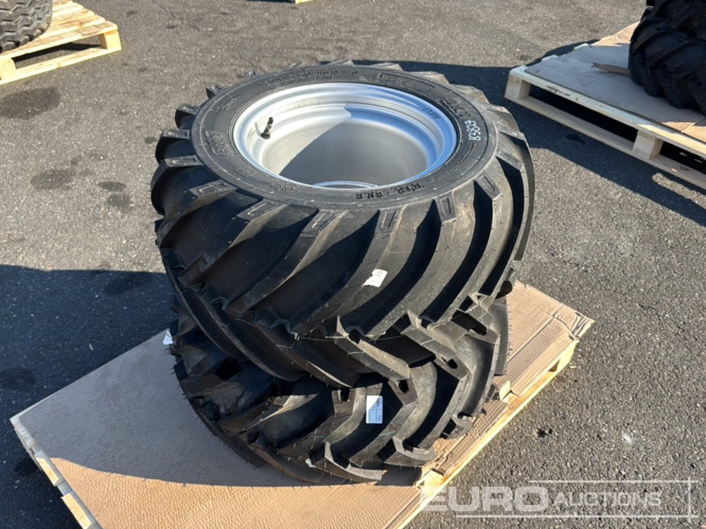 Unused BKT 31x15.50-15NHS Tyre & Rim (2 of) - Riepa: foto 1 Unused BKT 31x15.50-15NHS Tyre & Rim (2 of) - Riepa: foto 1