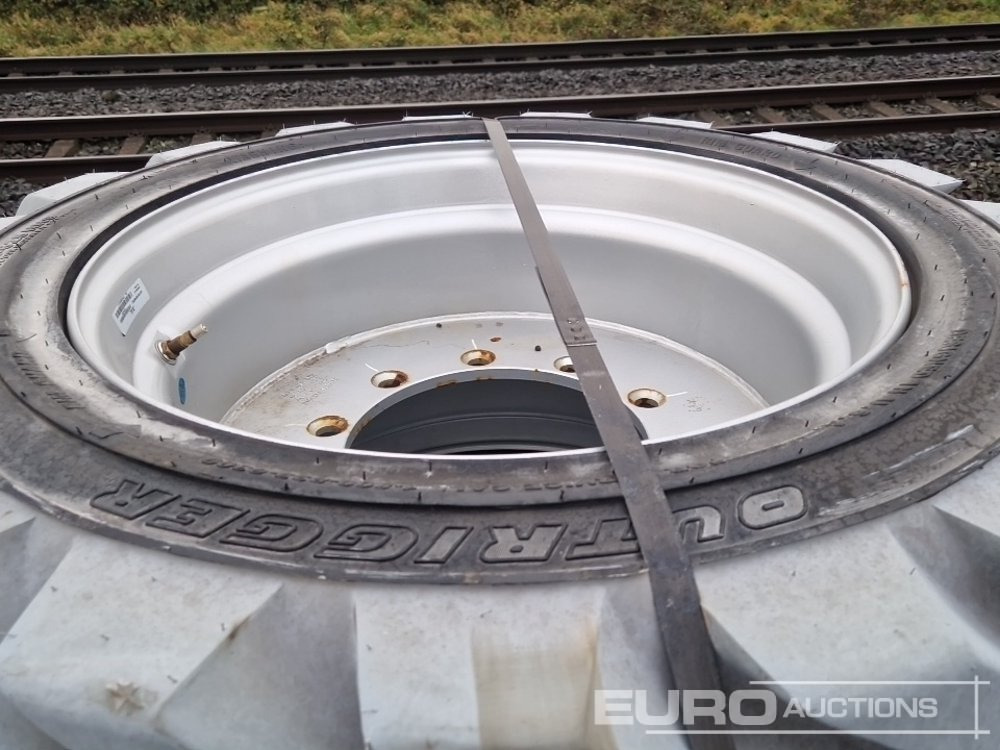 Unused JLG 18-625 NHS Tyres (4 of) - Riepa: foto 5 Unused JLG 18-625 NHS Tyres (4 of) - Riepa: foto 5