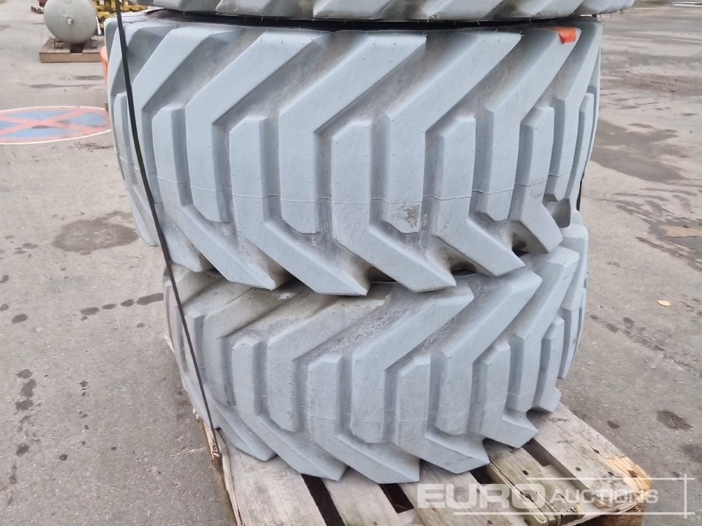 Unused JLG 18-625 NHS Tyres (4 of) - Riepa: foto 4 Unused JLG 18-625 NHS Tyres (4 of) - Riepa: foto 4