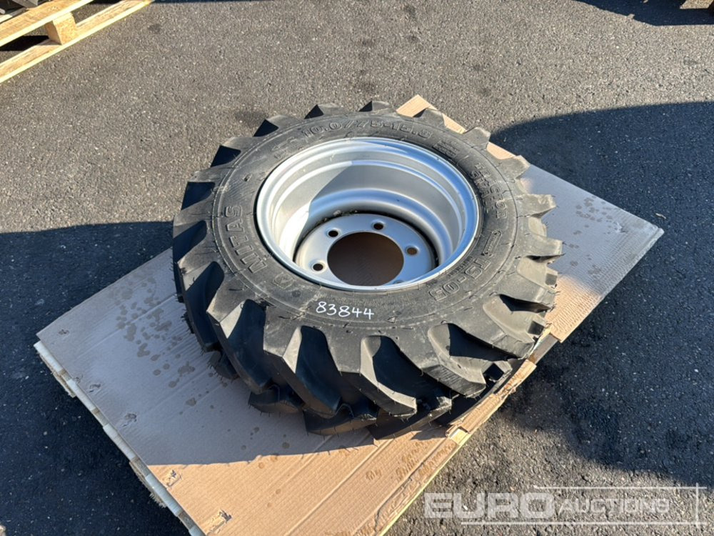 Unused Mitas 10.0/75-15.3 Tyre & Rim (1 of) - Riepa: foto 1 Unused Mitas 10.0/75-15.3 Tyre & Rim (1 of) - Riepa: foto 1