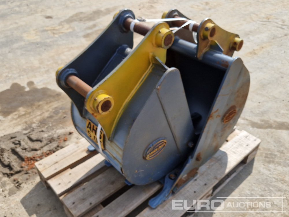 Unused Strickland 24", 18" Digging Buckets to suit JCB 3CX (2 of) - Kauss: foto 1 Unused Strickland 24", 18" Digging Buckets to suit JCB 3CX (2 of) - Kauss: foto 1