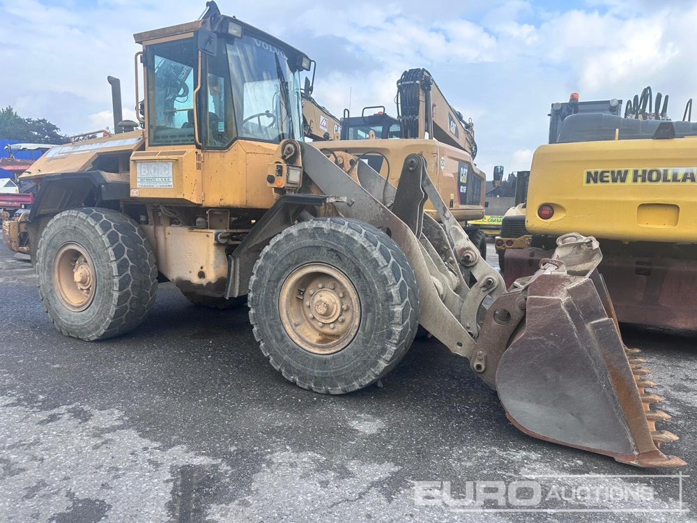 Volvo L70C - Riteņu iekrāvējs: foto 1 Volvo L70C - Riteņu iekrāvējs: foto 1