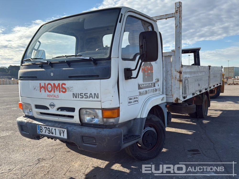 1999 Nissan Cabstar - Bortu kravas automašīna/ Platforma: foto 1 1999 Nissan Cabstar - Bortu kravas automašīna/ Platforma: foto 1