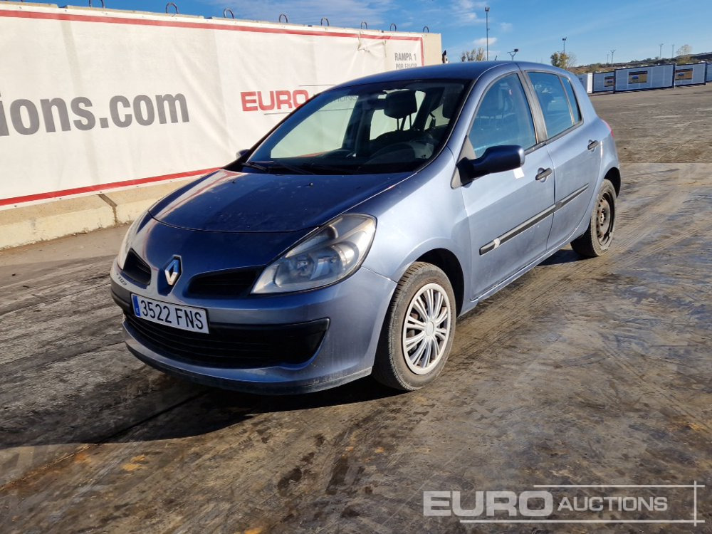 2007 Renault Clio - Vieglā automašīna: foto 1 2007 Renault Clio - Vieglā automašīna: foto 1