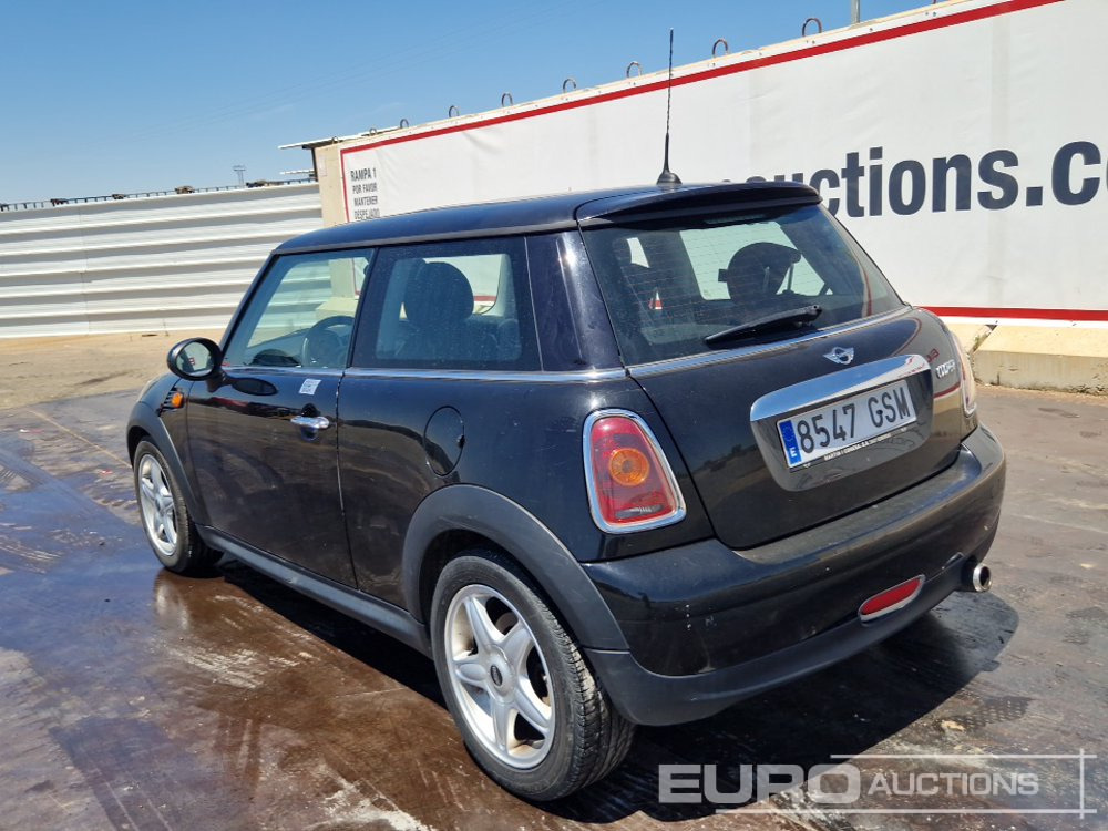 2009 Mini Cooper - Vieglā automašīna: foto 3 2009 Mini Cooper - Vieglā automašīna: foto 3