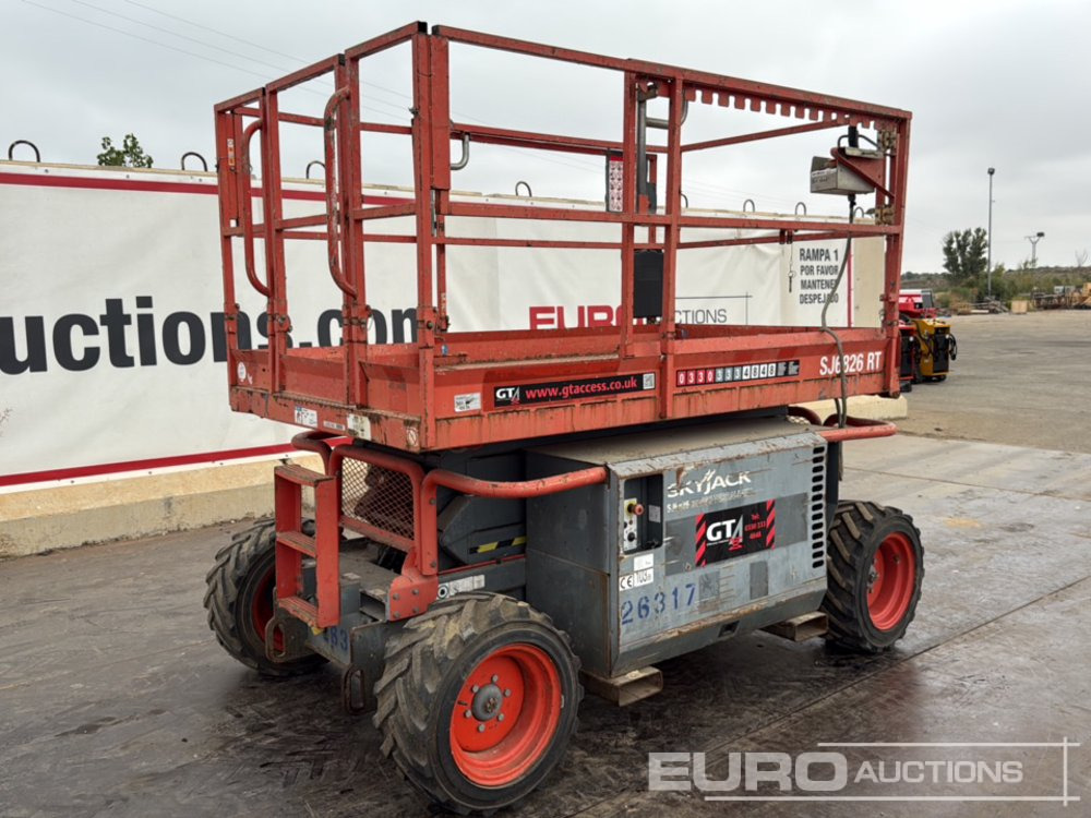 2013 SkyJack SJ6826RT - Šķērveida pacēlājs: foto 5 2013 SkyJack SJ6826RT - Šķērveida pacēlājs: foto 5