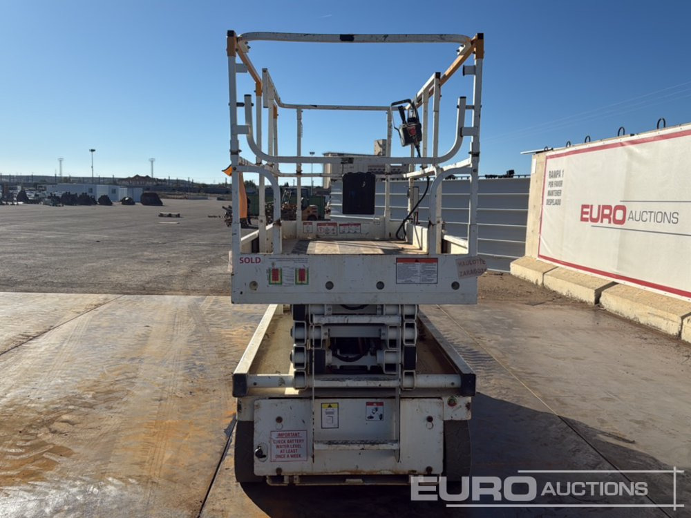 2014 Haulotte Compact 10 - Šķērveida pacēlājs: foto 4 2014 Haulotte Compact 10 - Šķērveida pacēlājs: foto 4