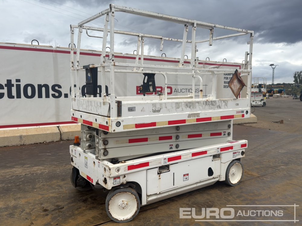 2014 Haulotte Compact 10 - Šķērveida pacēlājs: foto 1 2014 Haulotte Compact 10 - Šķērveida pacēlājs: foto 1